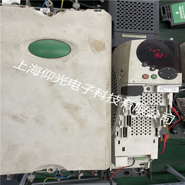 昆山制造商工業(yè)艾默生變頻器430故障維修報E019,E001