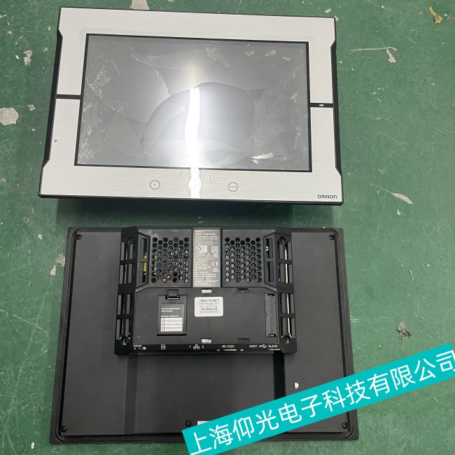 江蘇玻璃工業歐姆龍觸摸屏NS8-V2出現開機屏幕亂顯示故障維修