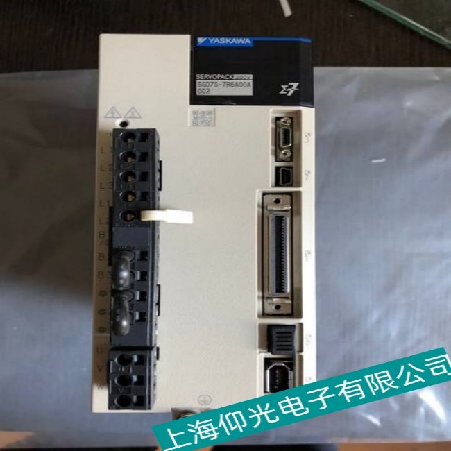 安川驅動器SGD7S-330A00A002紅色燈亮故障維修方案